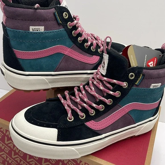 Vans WMNS Sk8-Hi Mte-2 Trekker Multi Color
VNOA5HZZMUL
Boots Cold Weather Snkrs - Picture 11 of 16